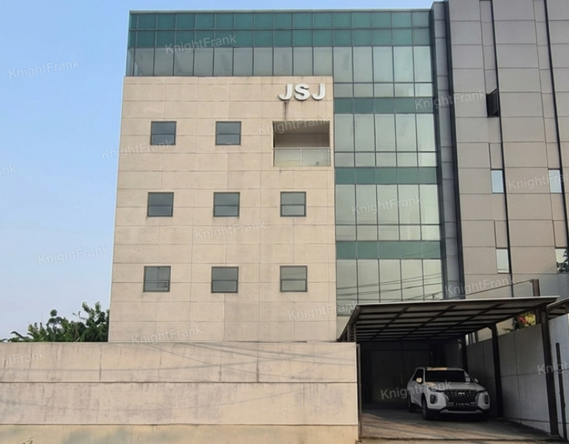 Knight Frank | SEMI FURNISHED OFFICE SPACE AT JSJ BUILDING, NORTH JAKARTA | Office spate at JS Building
