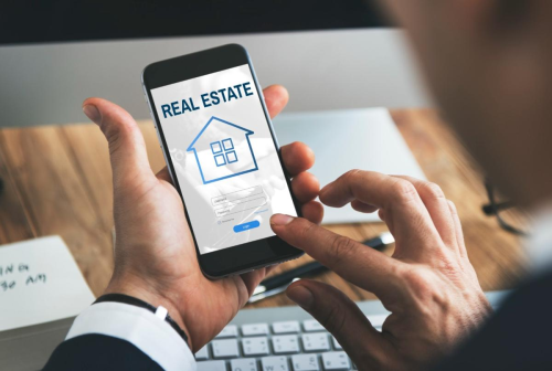 Ketika Keputusan Membeli Properti Dimulai dari Layar Ponsel | KF Map – Digital Map for Property and Infrastructure in Indonesia