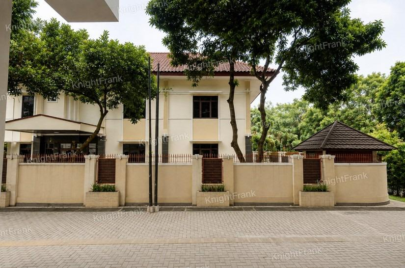 Knight Frank | For Sale Stand Alone Office Building 1,560 sqm in East Jakarta | Kayu Manis