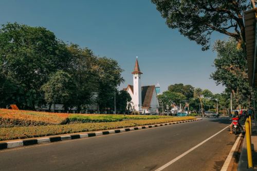 Pengaruh Citra Eksklusif Kawasan Menteng terhadap Tingginya Harga Tanah | KF Map – Digital Map for Property and Infrastructure in Indonesia