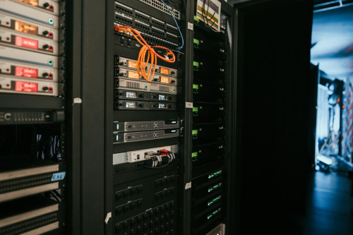 Transfer Data dan Pertumbuhan Data Center | KF Map – Digital Map for Property and Infrastructure in Indonesia