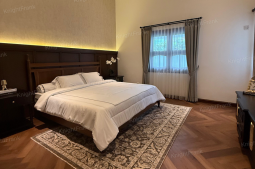 Knight Frank | Freshly Renovated - Move in Ready - Fully Furnished House in Menteng | Photo (thumbnail)