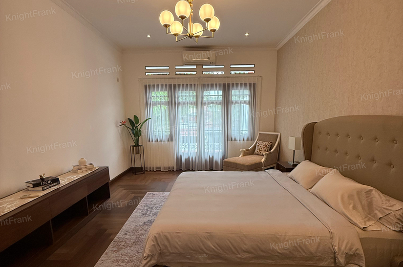 Knight Frank | Freshly Renovated - Move in Ready - Fully Furnished House in Menteng | Photo