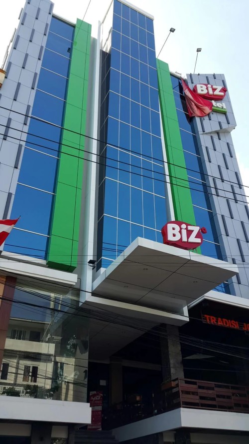 Completed hotel, Biz Hotel Development | We provide Indonesia infrastructure map on various property sectors and data. Access property listings, infrastructure developments, news, and valuable transaction data for informed decisions.