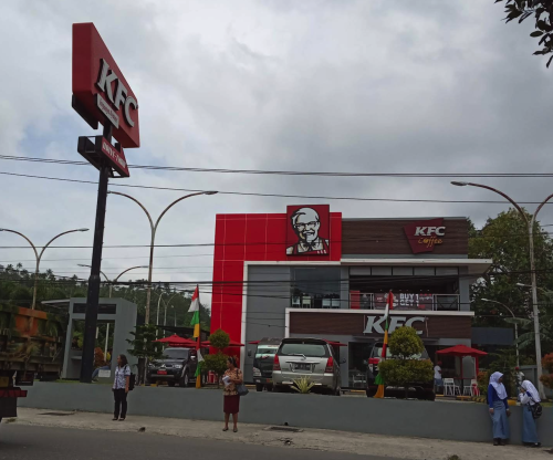 KFC Rumah Tiga Ambon, Stand Alone Retail | We provide Indonesia infrastructure map on various property sectors and data. Access property listings, infrastructure developments, news, and valuable transaction data for informed decisions.