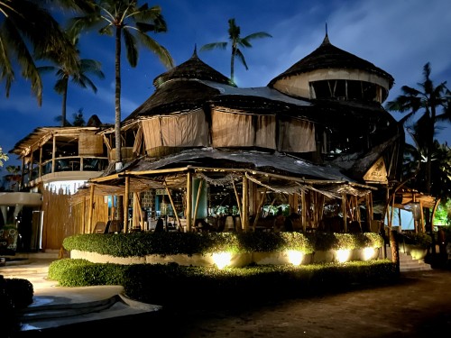 Azul Beach Club, Beach Club | We provide Indonesia infrastructure map on various property sectors and data. Access property listings, infrastructure developments, news, and valuable transaction data for informed decisions.