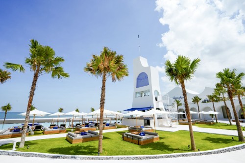 Café Del Mar, Beach Club | We provide Indonesia infrastructure map on various property sectors and data. Access property listings, infrastructure developments, news, and valuable transaction data for informed decisions.
