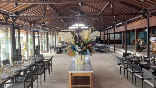 El Kabron Cliff Club, Beach Club | We provide Indonesia infrastructure map on various property sectors and data. Access property listings, infrastructure developments, news, and valuable transaction data for informed decisions.