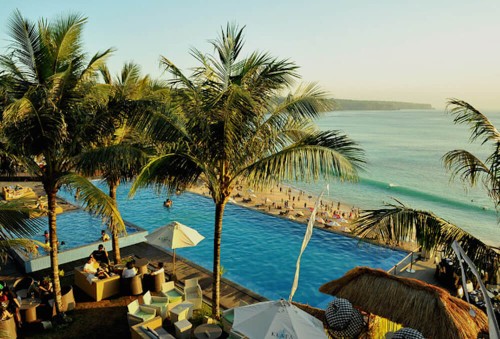 Klapa Beach Club, Beach Club | We provide Indonesia infrastructure map on various property sectors and data. Access property listings, infrastructure developments, news, and valuable transaction data for informed decisions.