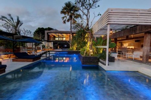 Mozaic Beach Club, Beach Club | We provide Indonesia infrastructure map on various property sectors and data. Access property listings, infrastructure developments, news, and valuable transaction data for informed decisions.
