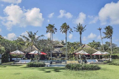 Ombak Luwung, Leased Villa | We provide Indonesia infrastructure map on various property sectors and data. Access property listings, infrastructure developments, news, and valuable transaction data for informed decisions.
