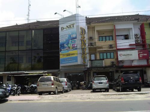 D-Net Denpasar Data Center, Data Center | We provide Indonesia infrastructure map on various property sectors and data. Access property listings, infrastructure developments, news, and valuable transaction data for informed decisions.
