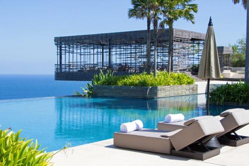 Alila Villas Uluwatu, Leased Villa, Hyatt International Group | We provide Indonesia infrastructure map on various property sectors and data. Access property listings, infrastructure developments, news, and valuable transaction data for informed decisions.