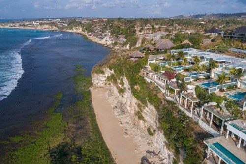 C 151 Luxury Villas Dreamland, Leased Villa, C151 Group | We provide Indonesia infrastructure map on various property sectors and data. Access property listings, infrastructure developments, news, and valuable transaction data for informed decisions.