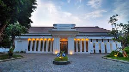 Completed hotel, PT Hotel Indonesia Natour (Persero) | We provide Indonesia infrastructure map on various property sectors and data. Access property listings, infrastructure developments, news, and valuable transaction data for informed decisions.