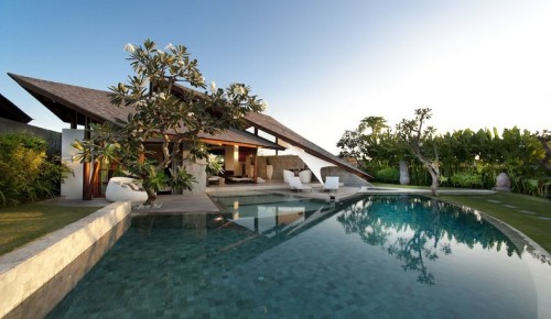 The Layar Designer Villa and Spa, Leased Villa, MVL (Marketing Villa Limited) | We provide Indonesia infrastructure map on various property sectors and data. Access property listings, infrastructure developments, news, and valuable transaction data for informed decisions.