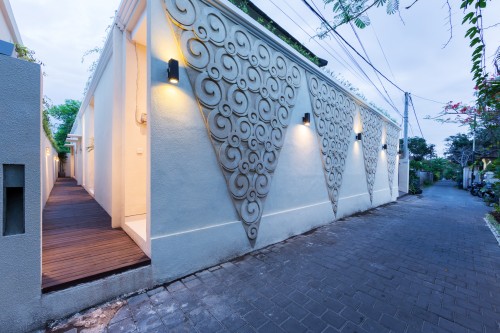 Completed hotel | We provide Indonesia infrastructure map on various property sectors and data. Access property listings, infrastructure developments, news, and valuable transaction data for informed decisions.