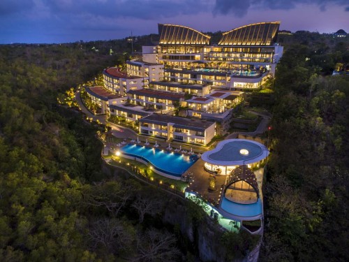 Completed hotel, PT Marriott International | We provide Indonesia infrastructure map on various property sectors and data. Access property listings, infrastructure developments, news, and valuable transaction data for informed decisions.