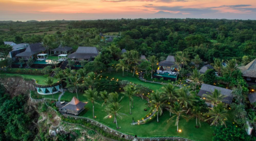Khayangan Estate Villas, Leased Villa, Khayangan Estate | We provide Indonesia infrastructure map on various property sectors and data. Access property listings, infrastructure developments, news, and valuable transaction data for informed decisions.