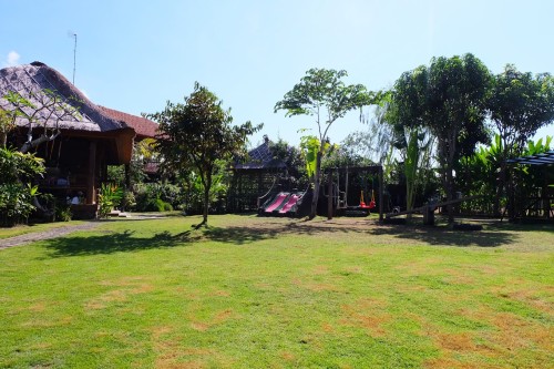 Trihita Alam Eco School, International School | We provide Indonesia infrastructure map on various property sectors and data. Access property listings, infrastructure developments, news, and valuable transaction data for informed decisions.