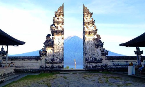 Lempuyangan Temple, Landmark | We provide Indonesia infrastructure map on various property sectors and data. Access property listings, infrastructure developments, news, and valuable transaction data for informed decisions.