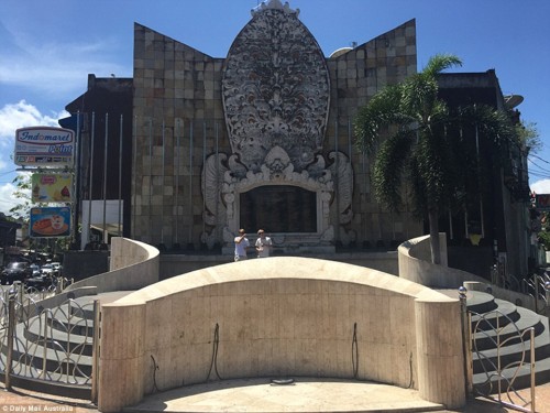 Ground Zero Memorial, Landmark | We provide Indonesia infrastructure map on various property sectors and data. Access property listings, infrastructure developments, news, and valuable transaction data for informed decisions.