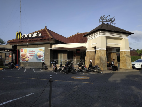 McDonald's Jimbaran, Stand Alone Retail | We provide Indonesia infrastructure map on various property sectors and data. Access property listings, infrastructure developments, news, and valuable transaction data for informed decisions.