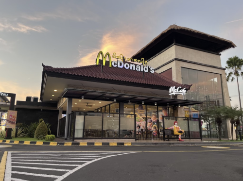 McDonald's Kebo Iwa, Stand Alone Retail | We provide Indonesia infrastructure map on various property sectors and data. Access property listings, infrastructure developments, news, and valuable transaction data for informed decisions.