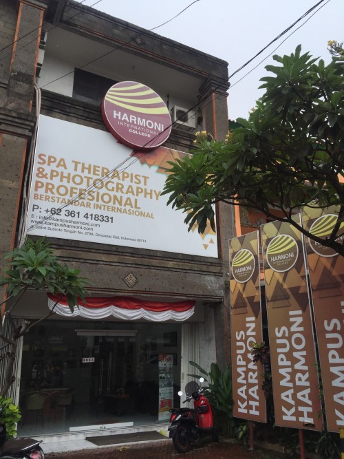 Harmoni International College, University | We provide Indonesia infrastructure map on various property sectors and data. Access property listings, infrastructure developments, news, and valuable transaction data for informed decisions.