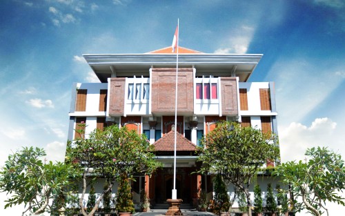 Dwijendra University, University | We provide Indonesia infrastructure map on various property sectors and data. Access property listings, infrastructure developments, news, and valuable transaction data for informed decisions.