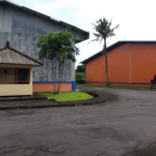 Kediri I Warehouse berlokasi di Jl. Wagimin, Kecamatan Kediri, Kabupaten Tabanan, Provinsi Bali. Warehouse ini dikembangkan oleh Perusahaan Umum Bulog, dengan l...