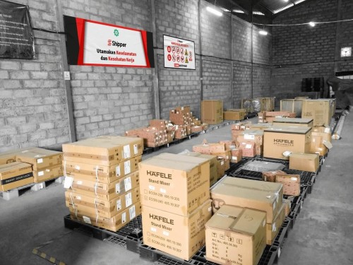 Shipper Warehouse Denpasar Utara berlokasi di Jl. Gn. Galunggung, Kecamatan Denpasar Utara, Kota Denpasar, Provinsi Bali.

Shipper Warehouse Denpasar Utara me...