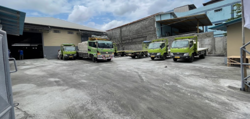 Gudang Denpasar Tri Perkasa Bali berlokasi di Jl. Cargo Permai, Kecamatan Denpasar Utara, Kota Denpasar, Provinsi Bali. Warehouse ini dikembangkan oleh PT Tri P...