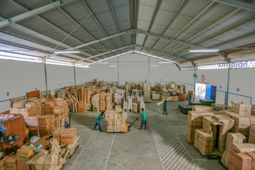 Warehouse Mahendradata berlokasi di Jl. Cargo Permai, Kecamatan Denpasar Utara, Kota Denpasar, Provinsi Bali. Warehouse ini dikembangkang oleh Limajari Cargo se...