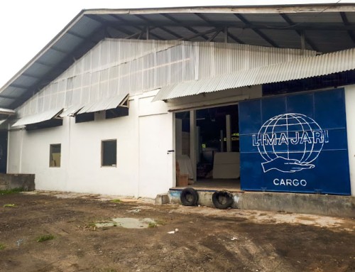 Warehouse Suwung berlokasi di Jl. Bypass Ngurah Rai, Kecamatan Denpasar Selatan, Kota Denpasar, Provinsi Bali. Warehouse ini dikembangkang oleh Limajari Cargo s...