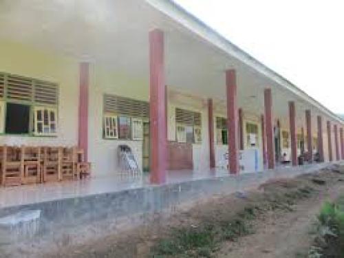 Darussalam Junior High School, Private School | We provide Indonesia infrastructure map on various property sectors and data. Access property listings, infrastructure developments, news, and valuable transaction data for informed decisions.