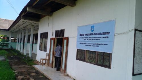 Mutiara Senior High School, Private School | We provide Indonesia infrastructure map on various property sectors and data. Access property listings, infrastructure developments, news, and valuable transaction data for informed decisions.