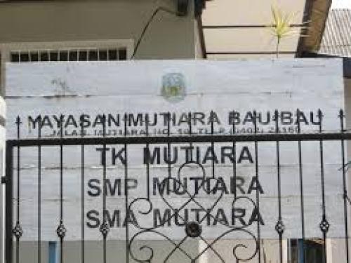 Mutiara Junior High School, Private School | We provide Indonesia infrastructure map on various property sectors and data. Access property listings, infrastructure developments, news, and valuable transaction data for informed decisions.