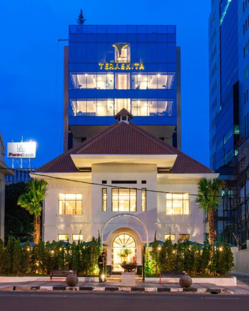 Completed hotel, Waskita Karya Realty | We provide Indonesia infrastructure map on various property sectors and data. Access property listings, infrastructure developments, news, and valuable transaction data for informed decisions.