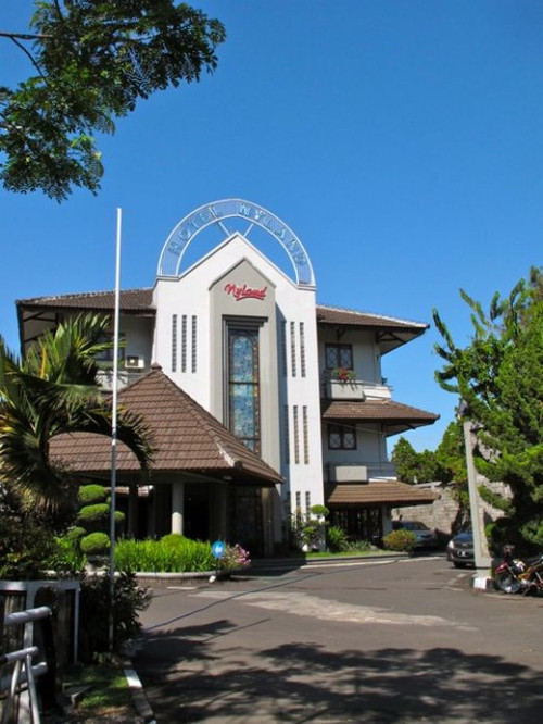 Completed hotel | We provide Indonesia infrastructure map on various property sectors and data. Access property listings, infrastructure developments, news, and valuable transaction data for informed decisions.