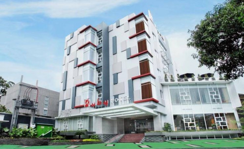 Completed hotel | We provide Indonesia infrastructure map on various property sectors and data. Access property listings, infrastructure developments, news, and valuable transaction data for informed decisions.
