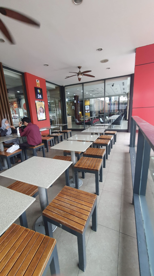 McDonald's Soekarno Hatta Bandung, Stand Alone Retail | We provide Indonesia infrastructure map on various property sectors and data. Access property listings, infrastructure developments, news, and valuable transaction data for informed decisions.