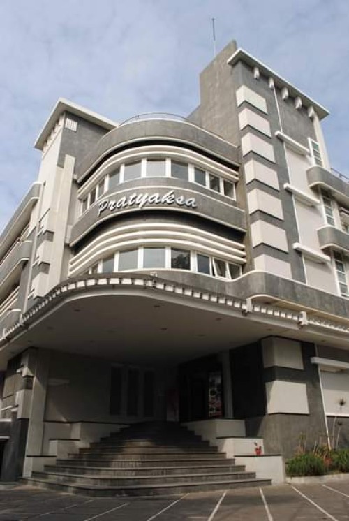 Completed office rent lease, sewa kantor | We provide Indonesia infrastructure map on various property sectors and data. Access property listings, infrastructure developments, news, and valuable transaction data for informed decisions.