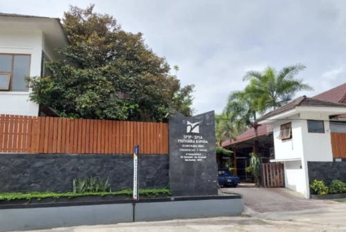 Mutiara Bunda High School, Private School | We provide Indonesia infrastructure map on various property sectors and data. Access property listings, infrastructure developments, news, and valuable transaction data for informed decisions.