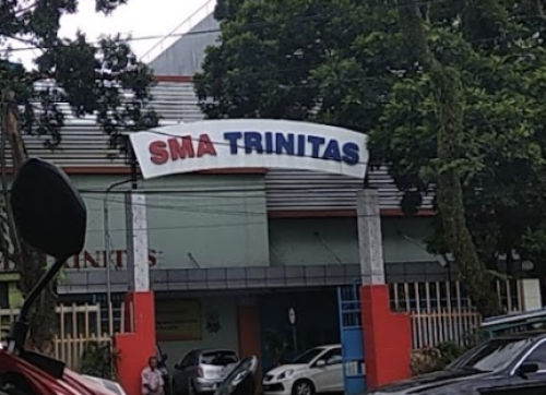 Trinitas Senior High School, Private School | We provide Indonesia infrastructure map on various property sectors and data. Access property listings, infrastructure developments, news, and valuable transaction data for informed decisions.