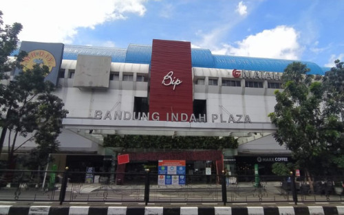 Bandung Indah Plaza, Leased Retail, Lippo Group | We provide Indonesia infrastructure map on various property sectors and data. Access property listings, infrastructure developments, news, and valuable transaction data for informed decisions.