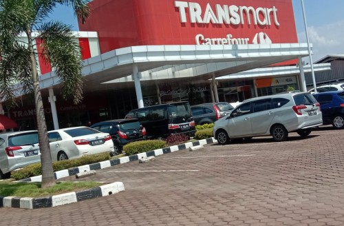 Transmart Cipadung, Leased Retail, Trans Retail/CT Corp | We provide Indonesia infrastructure map on various property sectors and data. Access property listings, infrastructure developments, news, and valuable transaction data for informed decisions.