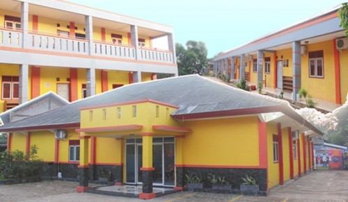 Bhakti Kencana University Bandung, University | We provide Indonesia infrastructure map on various property sectors and data. Access property listings, infrastructure developments, news, and valuable transaction data for informed decisions.