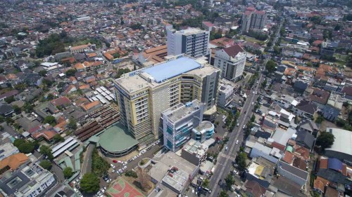 Maranatha Christian University, University | We provide Indonesia infrastructure map on various property sectors and data. Access property listings, infrastructure developments, news, and valuable transaction data for informed decisions.