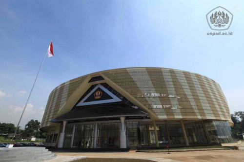 Padjadjaran University, University | We provide Indonesia infrastructure map on various property sectors and data. Access property listings, infrastructure developments, news, and valuable transaction data for informed decisions.